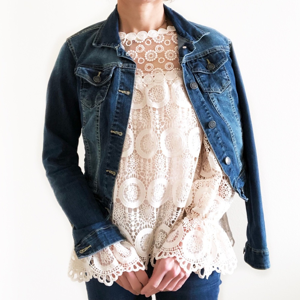 NWT! Champagne & Strawberry Lace Embroidered Top